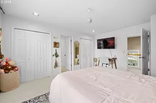 17485 Brookhurst Dr, Lake Oswego, OR 97034 - Photo 25