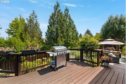 17485 Brookhurst Dr, Lake Oswego, OR 97034 - Photo 41
