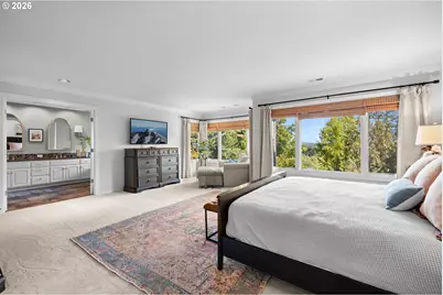 17485 Brookhurst Dr, Lake Oswego, OR 97034 - Photo 19