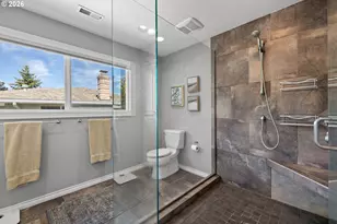 17485 Brookhurst Dr, Lake Oswego, OR 97034 - Photo 21