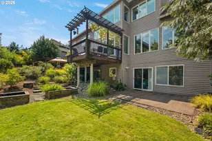 17485 Brookhurst Dr, Lake Oswego, OR 97034 - Photo 35