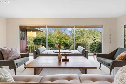 2230 W Harvard Ave, Roseburg, OR 97471 - Photo 17