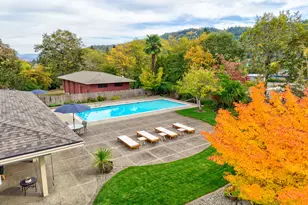 2230 W Harvard Ave, Roseburg, OR 97471 - Photo 3