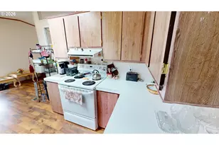 94120 Strahan St, Gold Beach, OR 97444 - Photo 9
