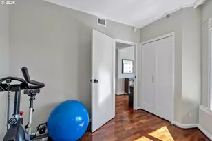 2245 SW Park Pl, Portland, OR 97205 - Photo 19