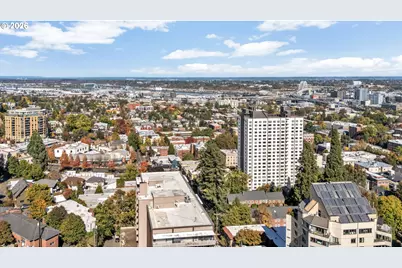 2245 SW Park Pl #6D, Portland, OR 97205 - Photo 35