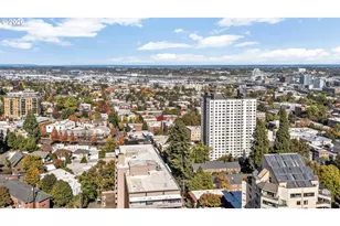 2245 SW Park Pl, Portland, OR 97205 - Photo 35