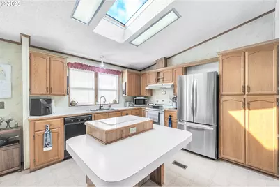 66502 Doetsch Rd, Deer Island, OR 97054 - Photo 5