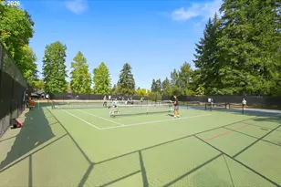 13217 SW Summerwood Dr, Portland, OR 97223 - Photo 37