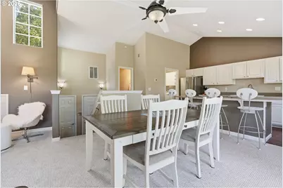 13217 SW Summerwood Dr, Portland, OR 97223 - Photo 9