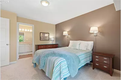 13217 SW Summerwood Dr, Portland, OR 97223 - Photo 21