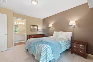 13217 SW Summerwood Dr, Portland, OR 97223 - Photo 21