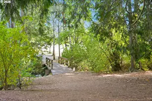 13217 SW Summerwood Dr, Portland, OR 97223 - Photo 39