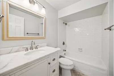 6165 SW Heights Ln, Beaverton, OR 97007 - Photo 27
