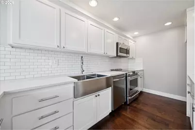 6165 SW Heights Ln, Beaverton, OR 97007 - Photo 15