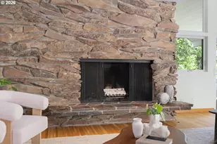 710 NW Winchester Terrace, Portland, OR 97210 - Photo 9