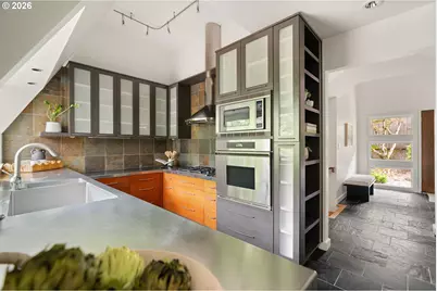 710 NW Winchester Ter, Portland, OR 97210 - Photo 21