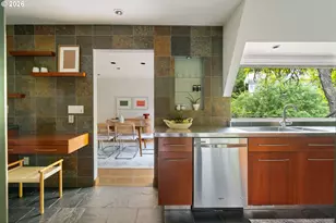 710 NW Winchester Terrace, Portland, OR 97210 - Photo 17