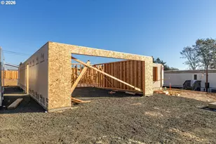 756 SE Hall St, Winston, OR 97496 - Photo 3