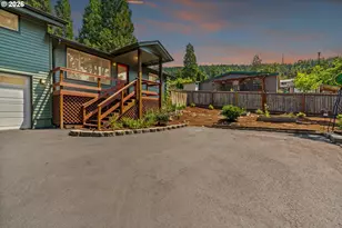 537 S 71st St, Springfield, OR 97477 - Photo 3