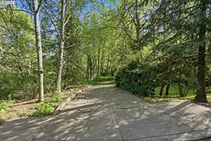 11015 SW 41st Ave, Portland, OR 97219 - Photo 25