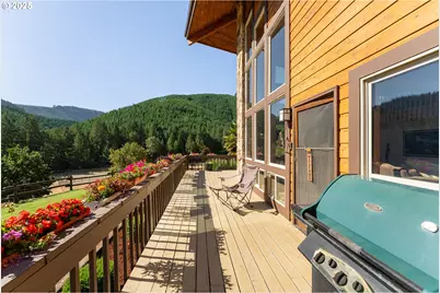 325 Beals Creek Rd, Canyonville, OR 97417 - Photo 29