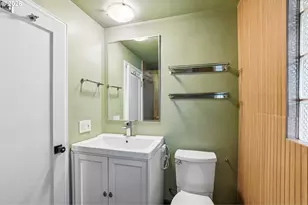 411 SE 65th Ave, Portland, OR 97215 - Photo 15