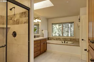 18237 SW Florendo Ln, Beaverton, OR 97007 - Photo 17