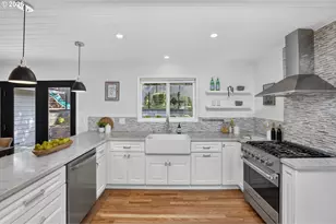16933 Greentree Ave, Lake Oswego, OR 97034 - Photo 7