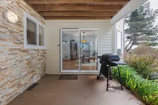 2340 S Crestline Dr, Waldport, OR 97394 - Photo 35