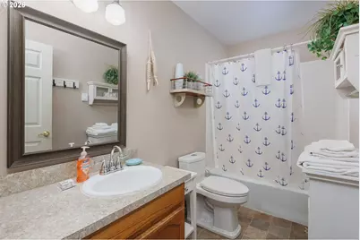 2340 S Crestline Dr, Waldport, OR 97394 - Photo 29