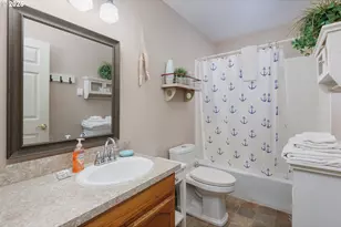 2340 S Crestline Dr, Waldport, OR 97394 - Photo 29