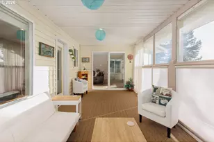 2340 S Crestline Dr, Waldport, OR 97394 - Photo 33