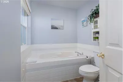 2340 S Crestline Dr, Waldport, OR 97394 - Photo 19