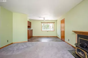 910 Cornell Ave, Gladstone, OR 97027 - Photo 17