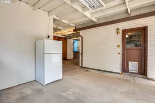 910 Cornell Ave, Gladstone, OR 97027 - Photo 33