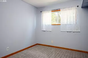 910 Cornell Ave, Gladstone, OR 97027 - Photo 21