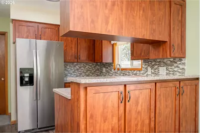 910 Cornell Ave, Gladstone, OR 97027 - Photo 7