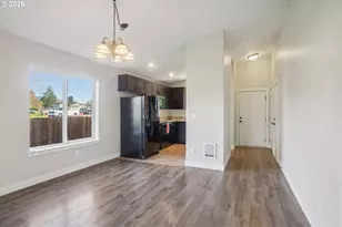 50 Hill Dr, Cathlamet, WA 98612 - Photo 3