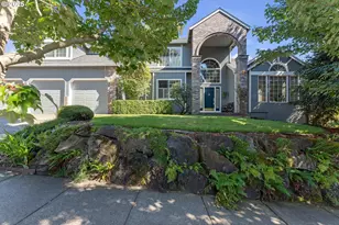 2250 River Heights Cir, West Linn, OR 97068 - Photo 3