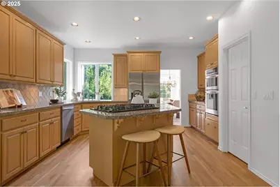 2250 River Heights Cir, West Linn, OR 97068 - Photo 13