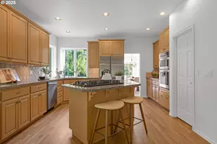 2250 River Heights Cir, West Linn, OR 97068 - Photo 13