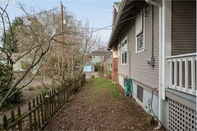 1706 NE Prescott St, Portland, OR 97211 - Photo 23