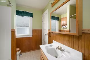 1706 NE Prescott St, Portland, OR 97211 - Photo 11