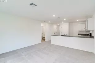 651 Minnesota St, Lebanon, OR 97355 - Photo 7