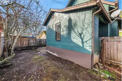 210 19th St SE, Salem, OR 97301 - Photo 27