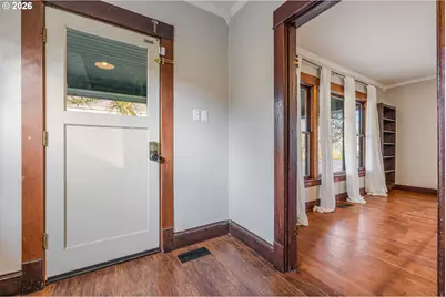 210 19th St SE, Salem, OR 97301 - Photo 5