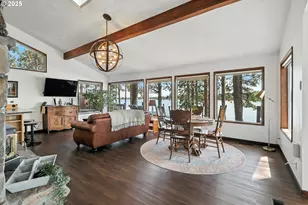 112 N Sentosa Lake Rd, Tygh Valley, OR 97063 - Photo 9