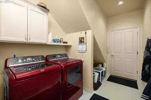 15715 NW Claremont Dr, Portland, OR 97229 - Photo 27
