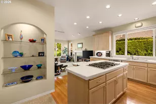 15715 NW Claremont Dr, Portland, OR 97229 - Photo 11